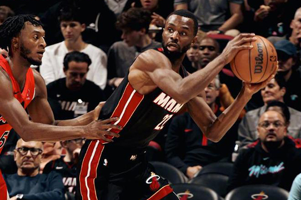 主场失守！热火三大主力下半场哑火，<a href=/lanqiuxiangguan/raptors/ target=_blank class=infotextkey>猛龙</a>逆转终结四连败