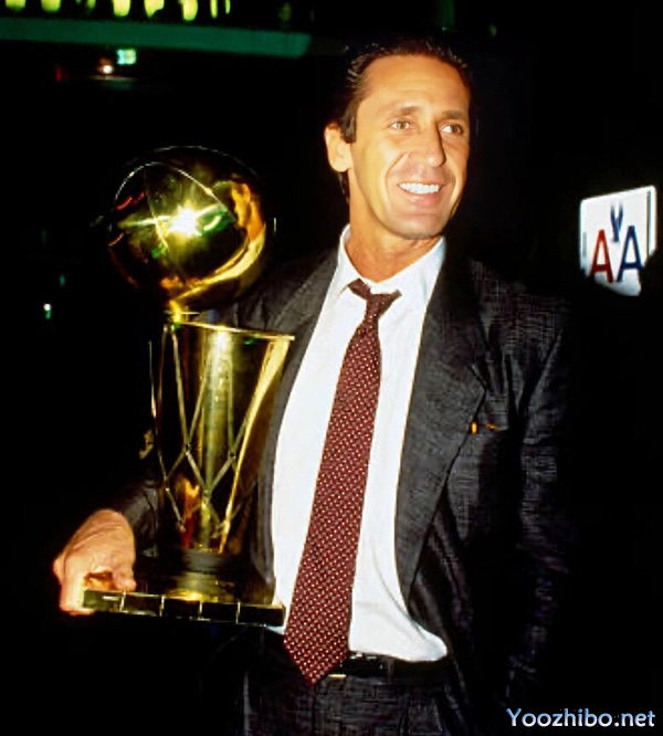 帕特-莱利：1989-90赛季的NBA最佳教练与<a href=/lanqiuxiangguan/lakers/ target=_blank class=infotextkey>湖人</a>王朝的缔造者